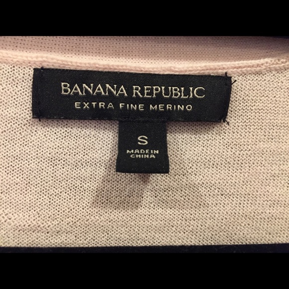 Banana Republic Light Pink Cardigan - Picture 2 of 6